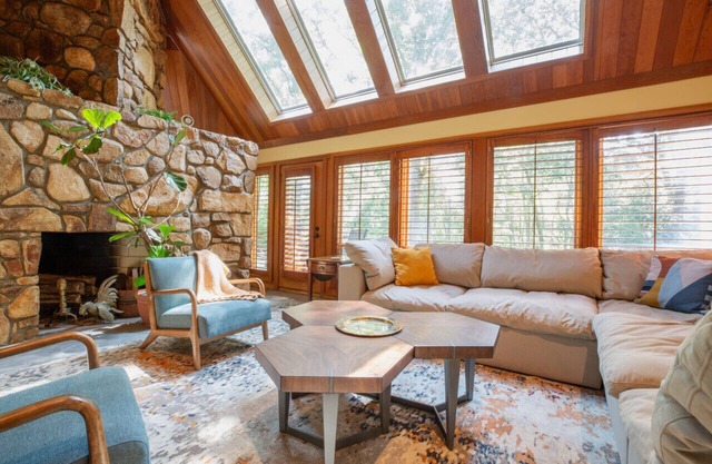 Spacious, private, in nature near town