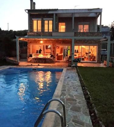 Spacious, Shiny, SeaView Villa, in Theologos