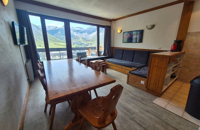 Spacious Ski-In/Ski-Out Apartment with Balcony in Heart of Tignes le Lac