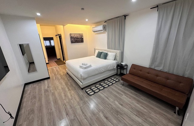 Spacious Studio with King Bed