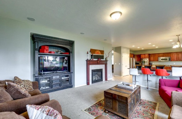 Spacious Vacation Rental Near Utah Lake!
