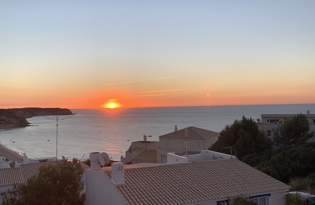 Spacious Villa With Private Pool & Sea Views Salema