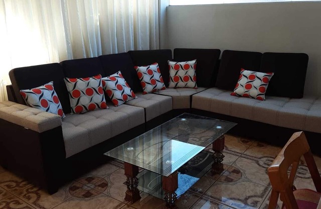 Spacious well-lit apartment with hydromassage