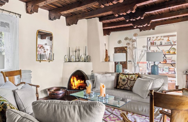 Spanish Pueblo Style Elegance in the Heart of Santa Fe