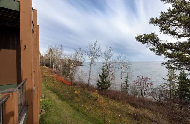Special Lake Superior Townhome in Tofte, MN! 3 bdrm., 3 ba., w/Space to Gather