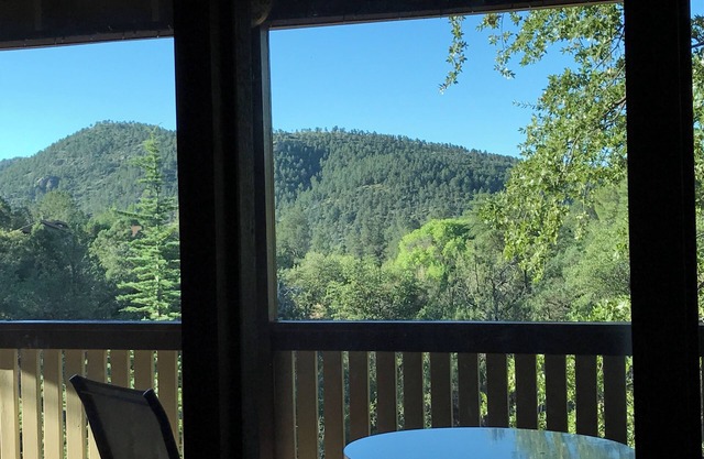 SPECIAL OFFER! Relaxing Secluded Payson Home with Scenic View!