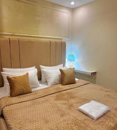 Specious&modern 1BR Apartment in the Heart of Islamabad