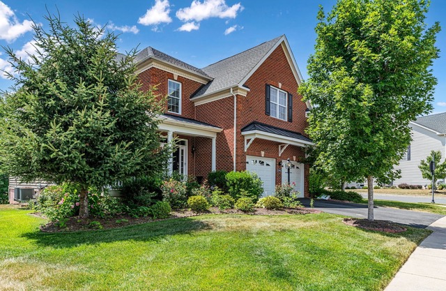 Spectacular 6-bedroom Spacious house with Theatre, Game Room, fitness