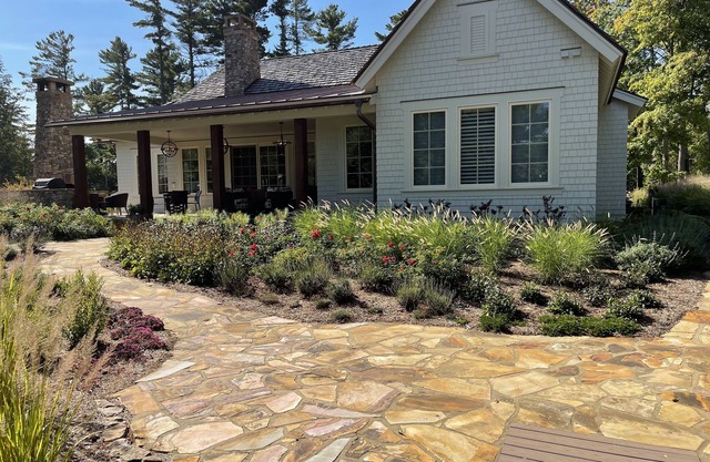 Spectacular Designer Showcase Cottage