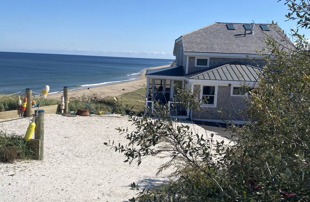 Spectacular Direct Oceanfront on Ballston's Beach