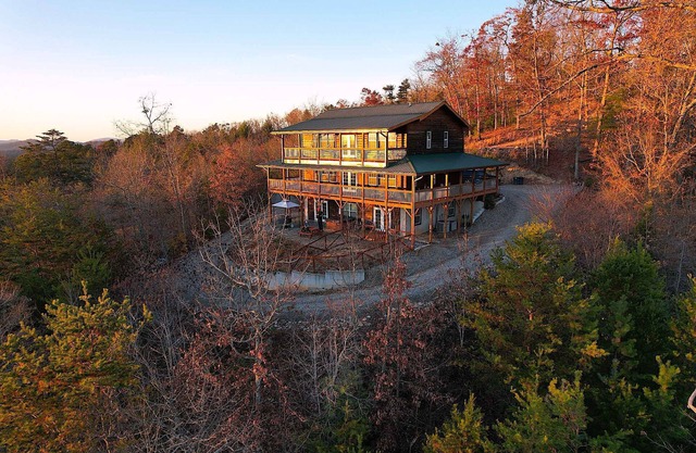 SPECTACULAR MOUNTAIN VIEWS W GREAT SUNSETS,SECLUDED,DOG FRIENDLY,HT