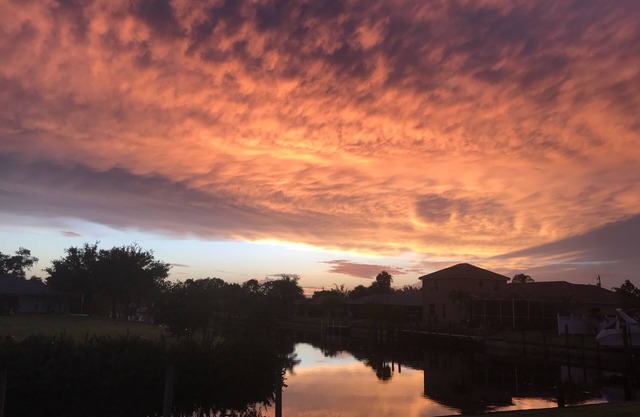 Spectacular Sunset - Peaceful River! Private House & Pool, Exclusive for You!