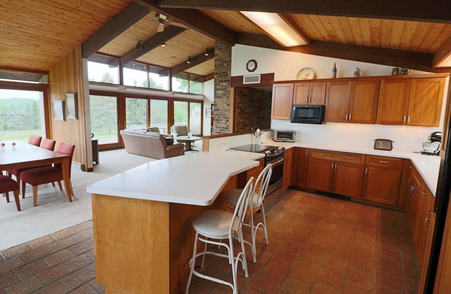 Spectacular views and close to Great Barrington.