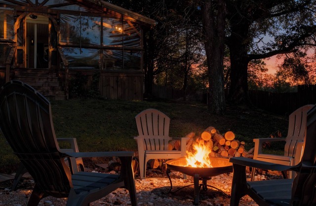 Spend Thanksgiving in the Smokies! Stay 4 Nights & Get $50 Grocery Gift Card