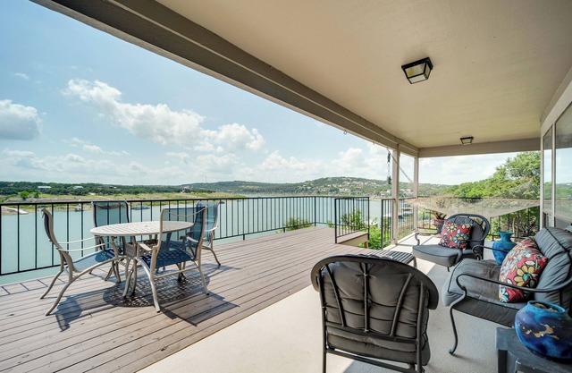 Spicewood Condo on The South Shore of Lake Travis!