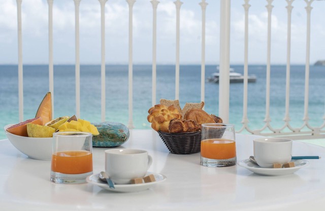 Splendid apartment on the beach - Free breakfast