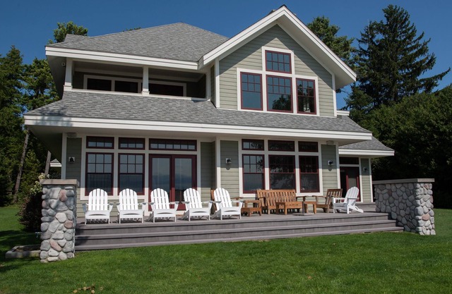 Splendid Timber Frame Cottage - Sandy Beach Grand Traverse Bay