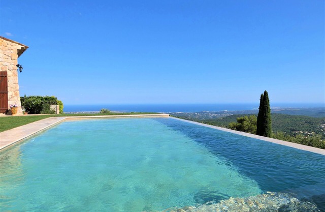 Splendid villa with panoramic sea view and infinity pool