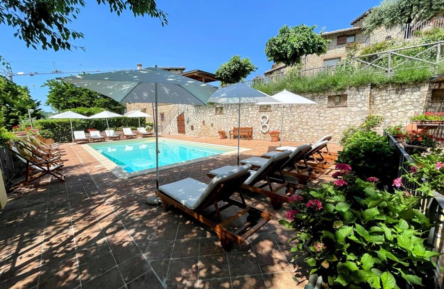 Spoleto Splash:casa Piscina/slps 4/wifi/dishwasher - very pretty setting nr pool