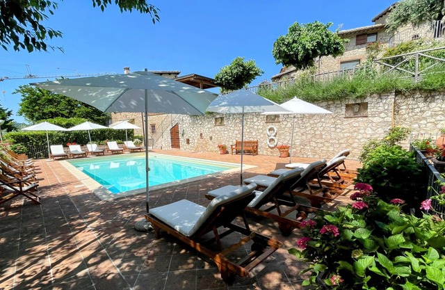 Spoleto Splash : Casetta/slps 4/5 Wifi/dishwasher - beautiful private garden