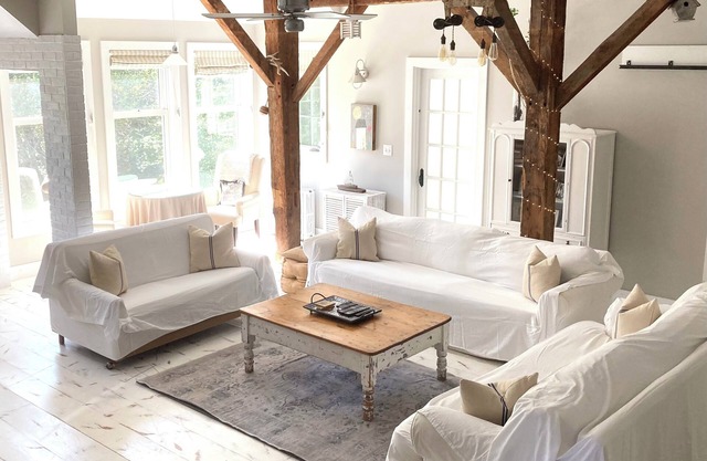 Sprawling vintage farmhouse on ten acres for large groups in Lakes Region