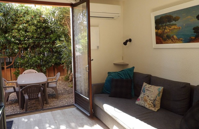 St Cyprien charming house 200m from the beach