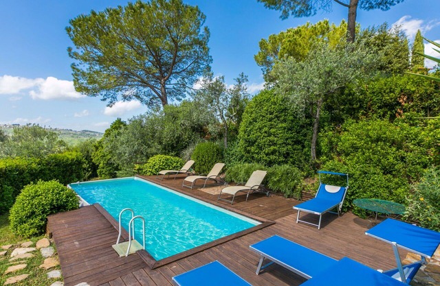 Stunning private villa for 8 guests with WIFI, A/C, private pool, TV, patio and panoramic view