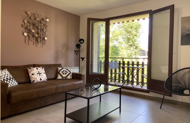 ST-JORIOZ , appartement, 5 min du centre, 2 PERS
