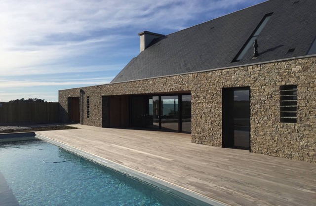 St-Malo/Cancale, new house with pisc. heated, Hammam & Jacuzzi, 100% sea view