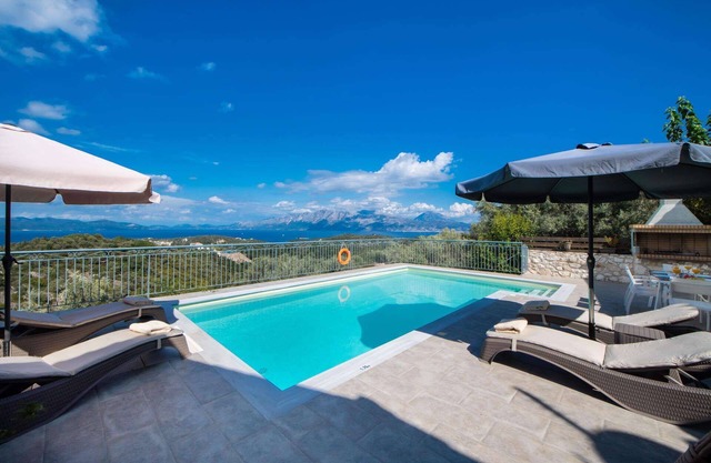 Stamatina - Two Bedroom Villa, Sleeps 4