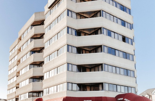 Stamford Suites