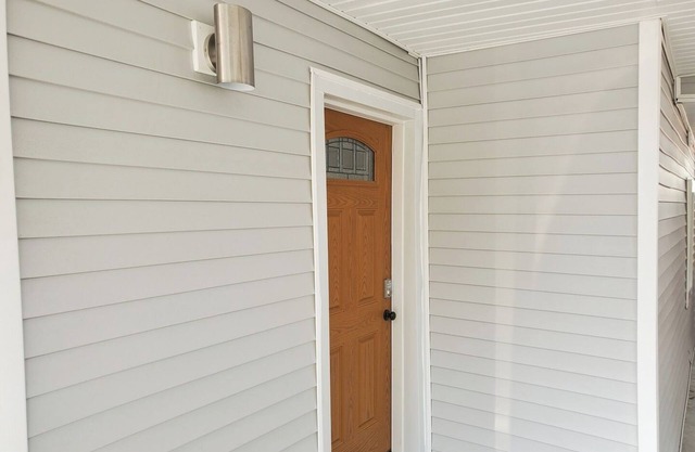 Starlite Studio- Quaint Space, Easy Walk to Trop!