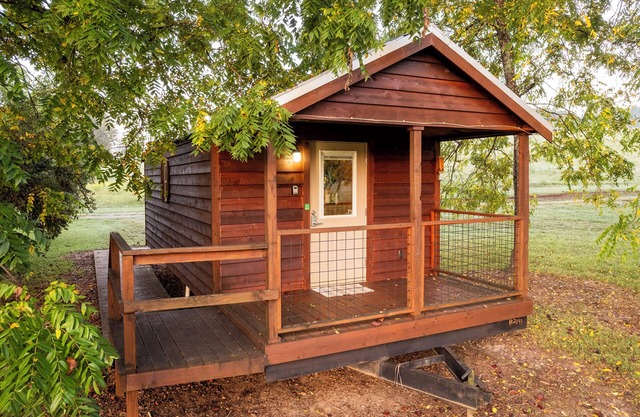 Stay at the Llama Lodge for a leisure-filled location!