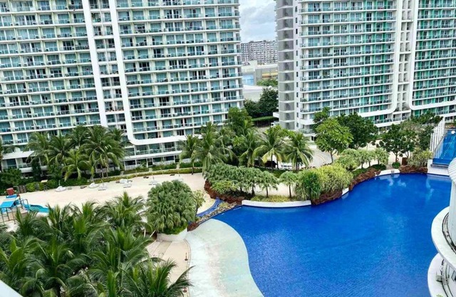 Stay@Azure Urban Beach Residents