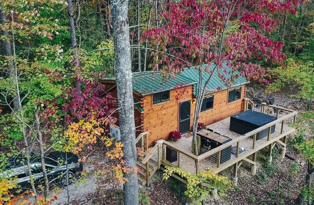 Stay in Style and Comfort at Moonshine Manor