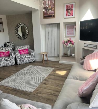 Stay Solihull Large spacious home in Solihull close to NEC HS2 Bham Airport