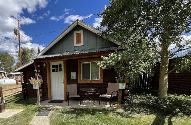 Stay Twin Lakes Cabin 4