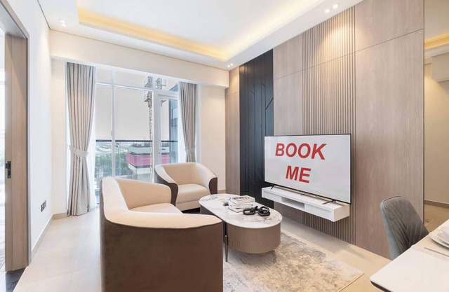 StayShort - Cozy 1BR in JVT with Gym and Pool Access - Sleeps 2!