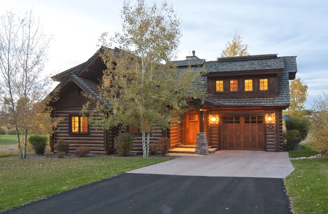 Steelhead Log Cabin in Teton Springs, Victor. A/C, Targhee Forest Access