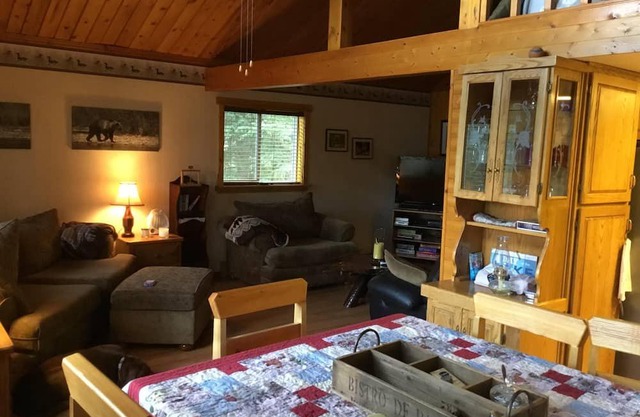 Steps From Deka Lake - Pet Friendly & Free WiFi