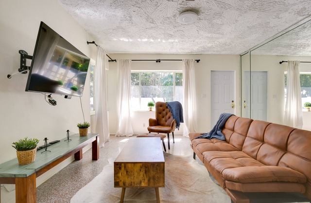 Steps to Deerfield Beach: Home w/Private Patio!