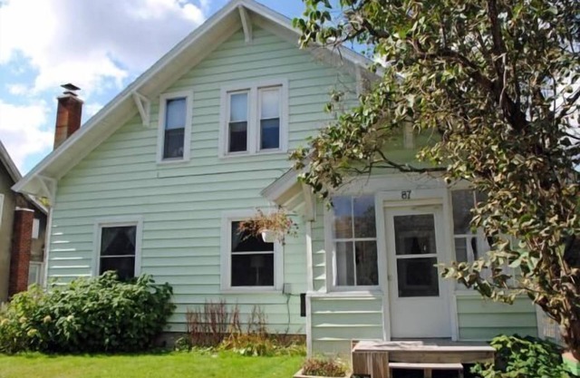 STEPS to Olympic Speed Skating Oval, Main St., Pet Friendly. STR-200373