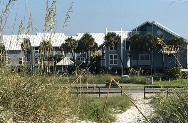 Steps to the beach, the gulf and the sound:0)