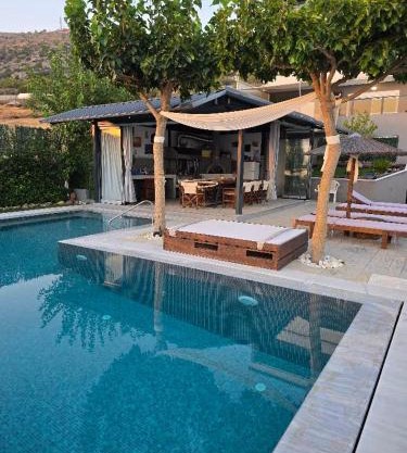 Stergiou Luxury Apartments με κοινη πισινα