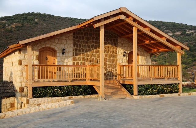 stone cottage with jacuzzi and chimney for up to 2 guests,.