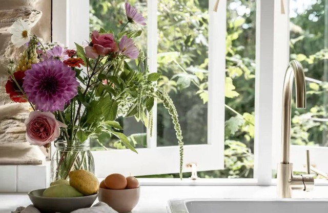 Stone Gate CottagenCharm meets Modern