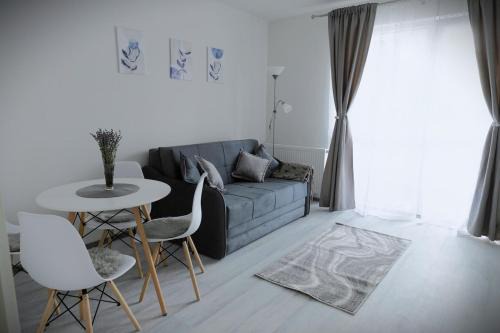 Stone Hill Apartment