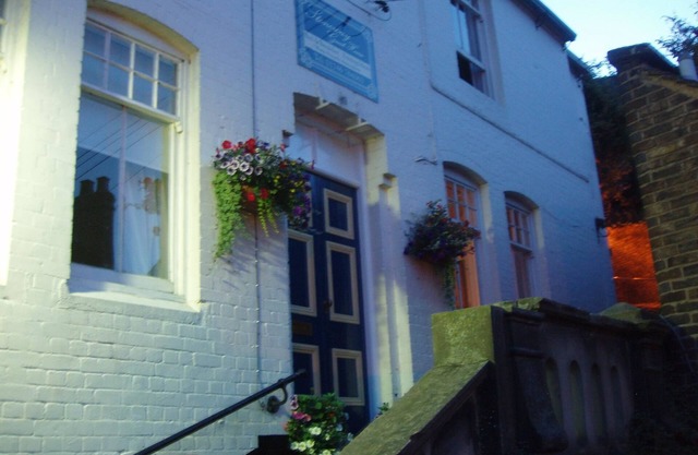 Stoneway Guest House