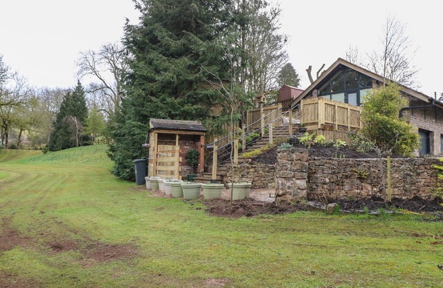 STONEY ROCK STUDIO, romantic, with a garden in Waterhouses