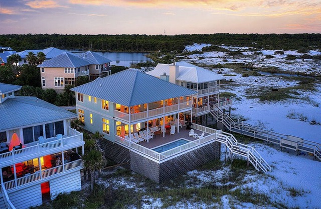 Storks Nest by Five Star Properties